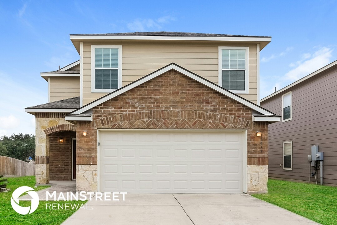 13019 Strada Privata in San Antonio, TX - Foto de edificio