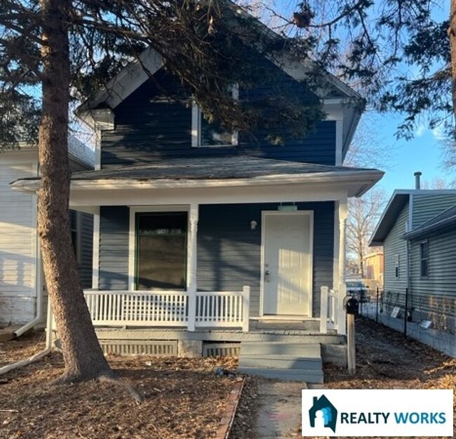 property at 1016 Sumner St