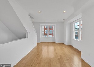 2126 S 4th St in Philadelphia, PA - Building Photo - Building Photo