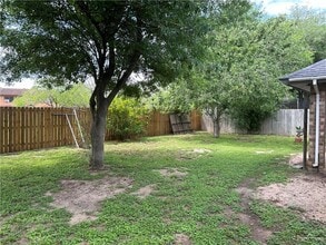1512 W Cherry Blossom Cir in Weslaco, TX - Building Photo - Building Photo