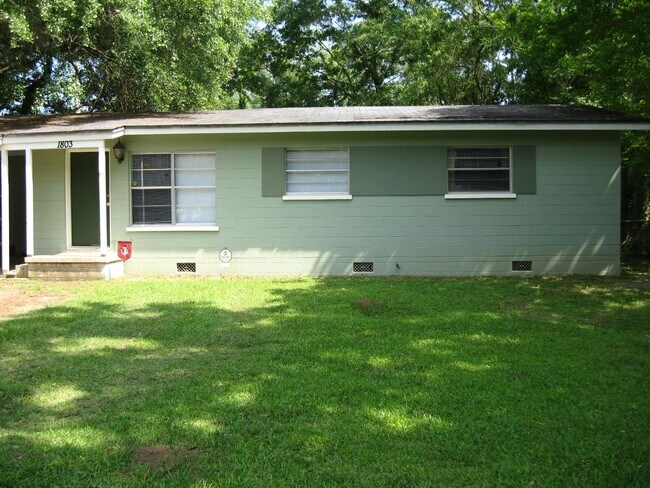 1803 Atkamire Dr in Tallahassee, FL - Building Photo - Building Photo