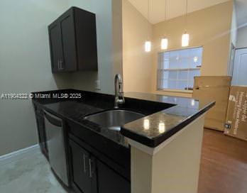 property at 2850 N Oakland Forest Dr