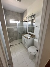 119 Monterrey Hills Dr in Del Valle, TX - Foto de edificio - Building Photo