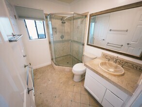 1236 Wellesley Ave in Los Angeles, CA - Building Photo - Building Photo