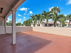 6638 Villa Sonrisa Dr-Unit -622 in Boca Raton, FL - Building Photo - Building Photo