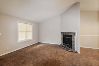 481 Village Square Ct in Stone Mountain, GA - Building Photo - Building Photo