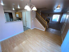 3950 Starfield Ln in Las Vegas, NV - Building Photo - Building Photo