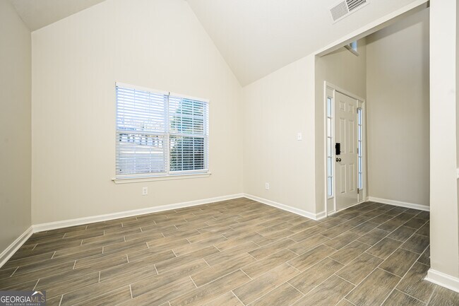 4103 Kingship Dr in Ellenwood, GA - Building Photo - Building Photo