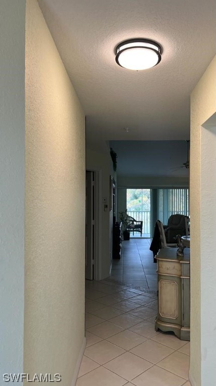 448 Gabriel Cir in Naples, FL - Foto de edificio - Building Photo