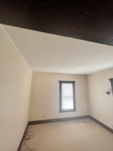 27 Madison St in New Britain, CT - Building Photo - Building Photo