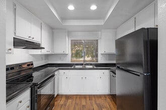 Elan Alicante La Costa in Carlsbad, CA - Building Photo - Interior Photo