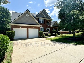 10 Birkhall Cir in Greenville, SC - Foto de edificio - Building Photo