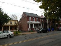 320 N Charlotte in Pottstown, PA - Foto de edificio - Building Photo