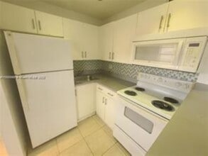 95 NE 41st St, Unit M-198 in Oakland Park, FL - Building Photo - Building Photo