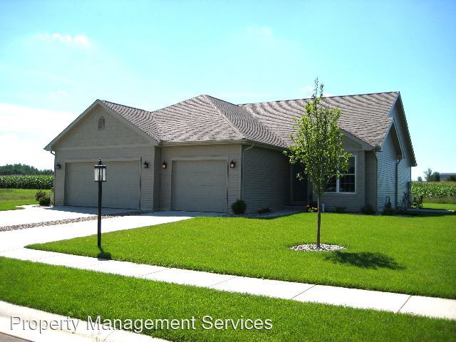 18308 Barrington Dr in New Paris, IN - Building Photo