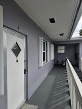 17 S Lakeside Dr in Lake Worth Beach, FL - Building Photo - Building Photo