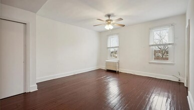 885 N 27th St in Philadelphia, PA - Building Photo - Building Photo