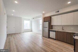 4324 Lancaster Ave in Philadelphia, PA - Building Photo - Building Photo