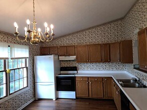 377 Aaron Dr in Alexandria, KY - Building Photo - Building Photo