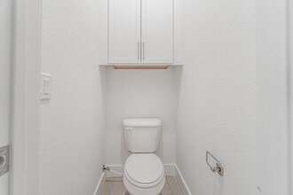 2655 SW Livingston Square in Bentonville, AR - Building Photo - Building Photo