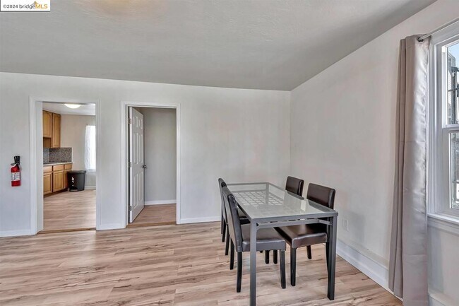 1715 9th Ave-Unit -C in Oakland, CA - Foto de edificio - Building Photo