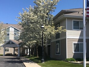 The Depot Senior Living in Coopersville, MI - Foto de edificio - Building Photo