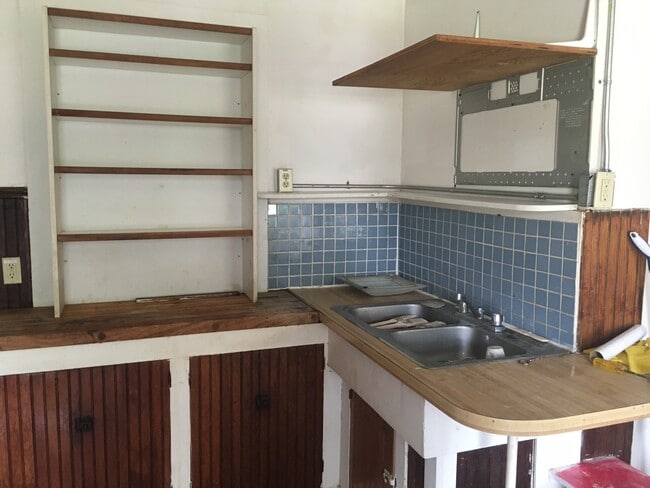 139 Railroad St in Johnson, VT - Building Photo - Building Photo