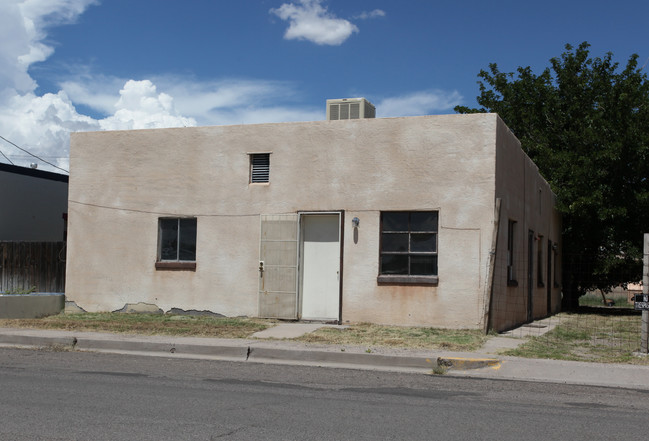 Alamo Apartments in Truth Or Consequences, NM - Foto de edificio - Building Photo