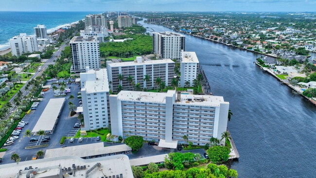 3212 S Ocean Blvd in Highland Beach, FL - Building Photo - Building Photo