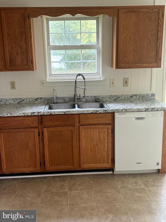 347 Shenandoah Ave in Winchester, VA - Building Photo