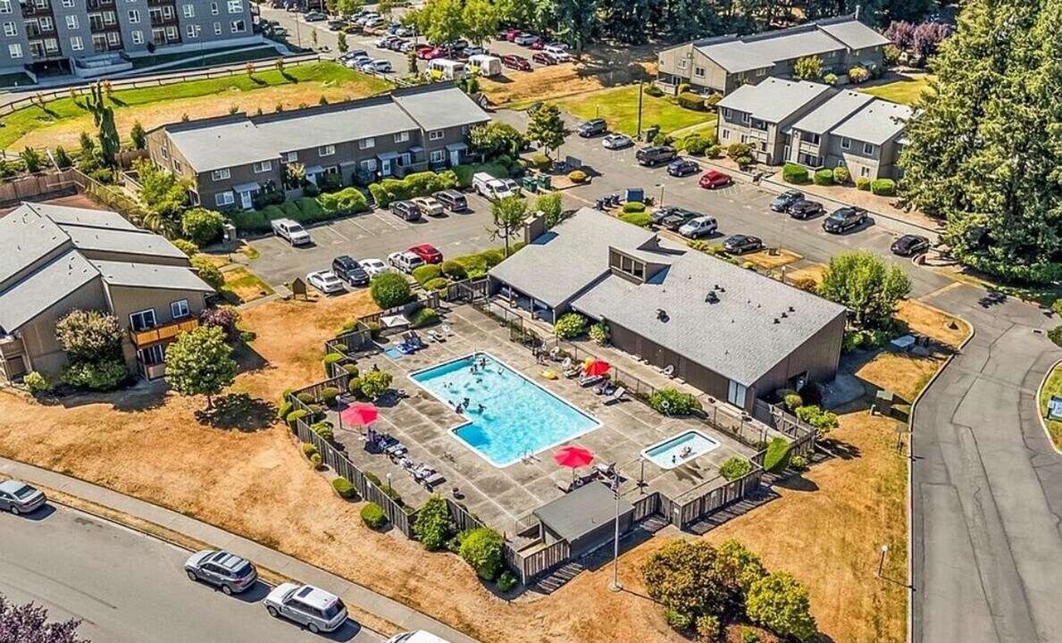 6105 N 16th St in Tacoma, WA - Building Photo