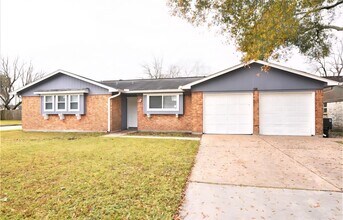 530 Cambridge Village Dr in Humble, TX - Building Photo - Building Photo