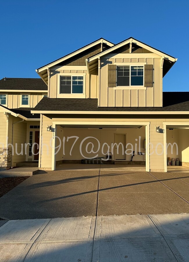 37539 Sockeye St in Sandy, OR - Building Photo - Building Photo