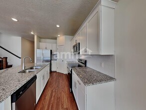 1279 N Wagon Wy in Spanish Fork, UT - Foto de edificio - Building Photo