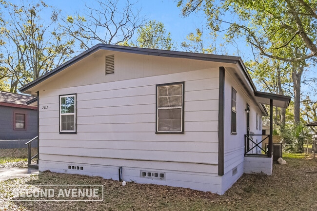 2012 W 6th St in Jacksonville, FL - Foto de edificio - Building Photo