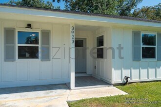 3923 Alsace St in Houston, TX - Building Photo - Building Photo