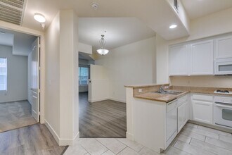 38 Serene Ave in Las Vegas, NV - Building Photo - Building Photo