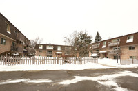 Kimberly Square Apartments in Lansing, MI - Foto de edificio - Building Photo