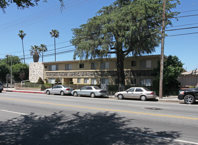 6313 Kester Ave in Van Nuys, CA - Building Photo - Building Photo