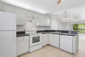 10131 W Sunrise Blvd, Unit 306 in Plantation, FL - Building Photo - Building Photo