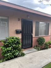 224 Linwood Ave, Unit D in Monrovia, CA - Foto de edificio - Building Photo