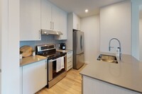 200 Rue Saint-Georges in St-Lambert, QC - Building Photo - Building Photo