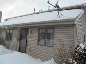 3806 Blossom Terrace in Erie, PA - Building Photo