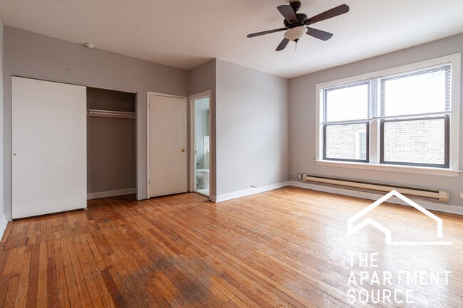 1058 W George St, Unit 206