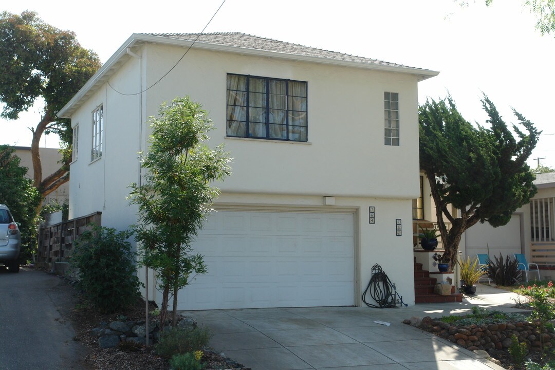 762-764 Norvell St in El Cerrito, CA - Building Photo