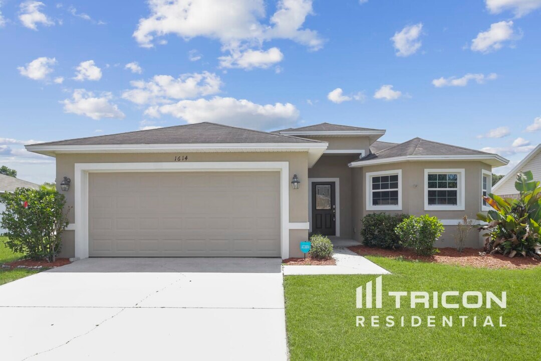 1614 Taylor Landing Dr in Bartow, FL - Building Photo