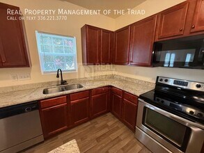 1771 Timber Cove Ct in Winston-Salem, NC - Building Photo - Building Photo