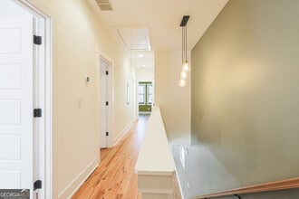 870 Westmont Rd SW in Atlanta, GA - Building Photo - Building Photo