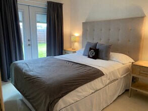 3959 Eton Pl in Sarasota, FL - Foto de edificio - Building Photo