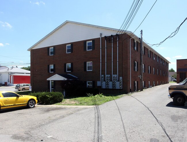 Village Square Apartments in Cardington, OH - Building Photo - Building Photo